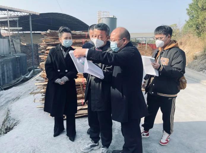 省檢查組來(lái)懷核查污染防治攻堅戰“夏季攻勢”任務(wù)完成情況 我市被抽查任務(wù)均達到銷(xiāo)號要求