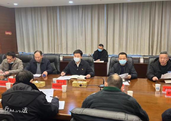 黃文豪主持召開(kāi)益陽(yáng)高新區藍天保衛戰 特護期緊急調度會(huì )
