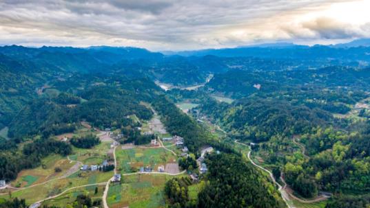 咸豐縣：政協(xié)提案助推“兩山”轉化創(chuàng  )新實(shí)踐教育基地建設