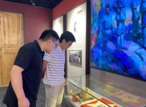 咸豐縣分局開(kāi)展“參觀(guān)家教家風(fēng)展”活動(dòng)
